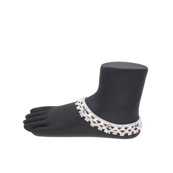 Elegant Gilat Payal